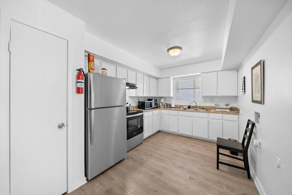 Cozy, Dedicated Workspace, Fast Wi-Fi Apartment Хюстън Екстериор снимка